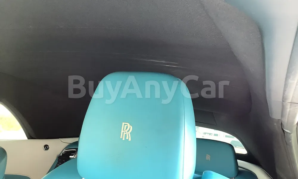 Vehicle photo 9
