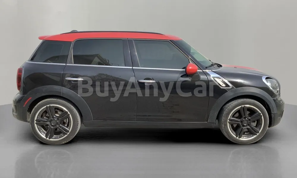Vehicle photo 3