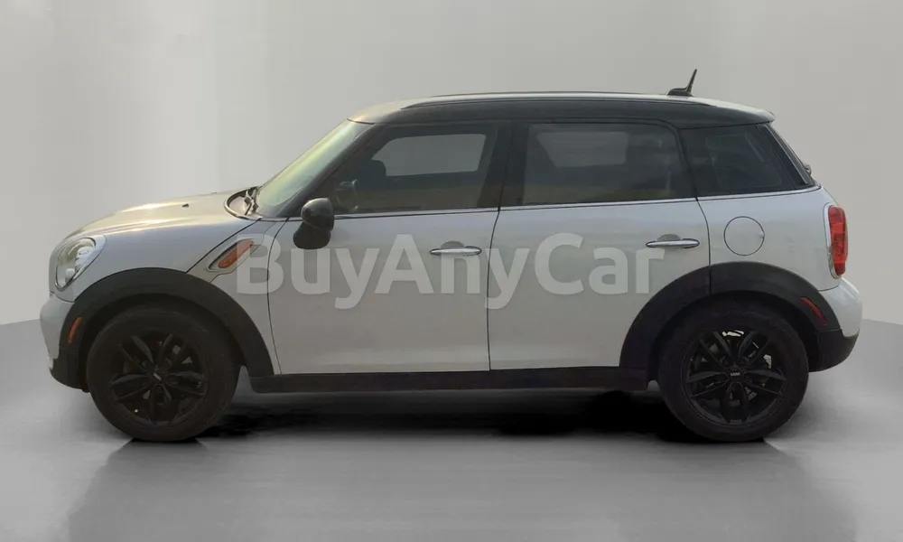 Vehicle photo 4