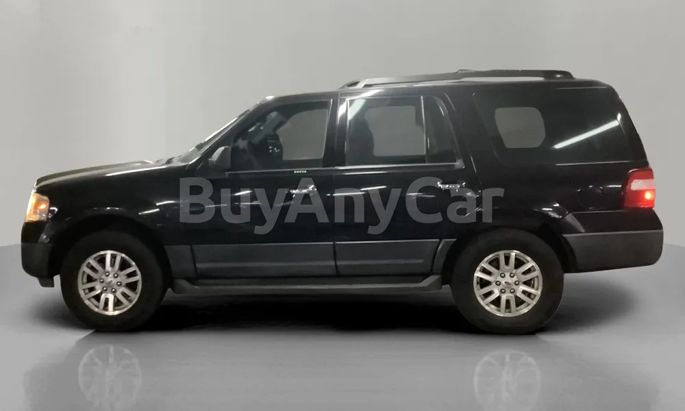 Vehicle photo 4