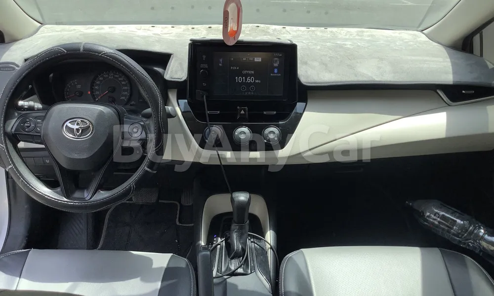 Vehicle photo 8