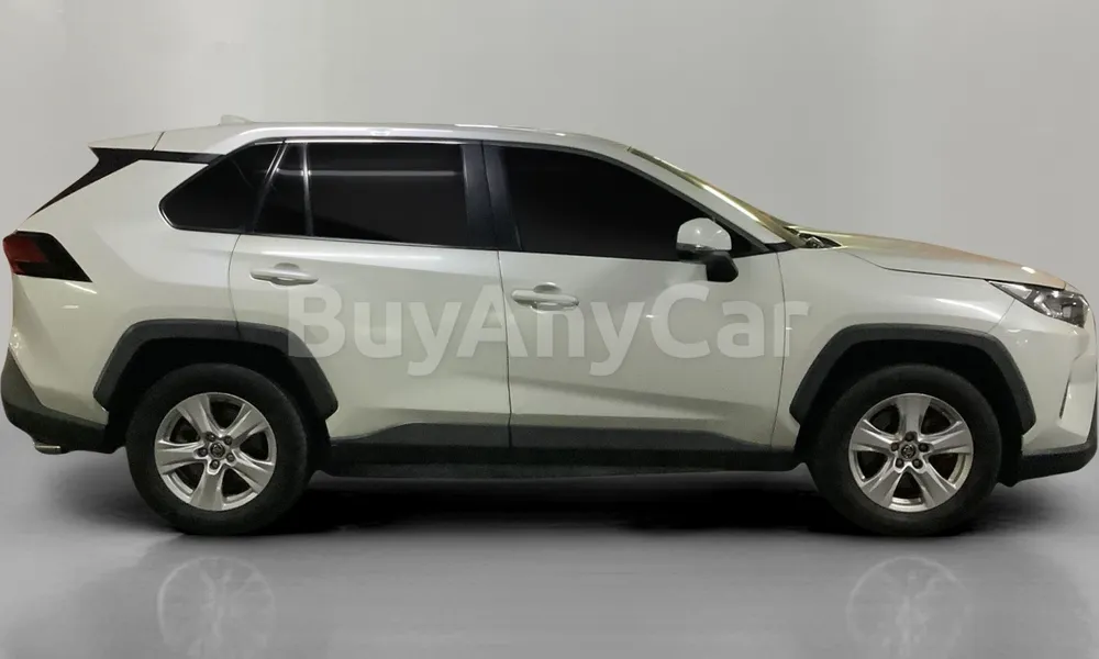 Vehicle photo 3