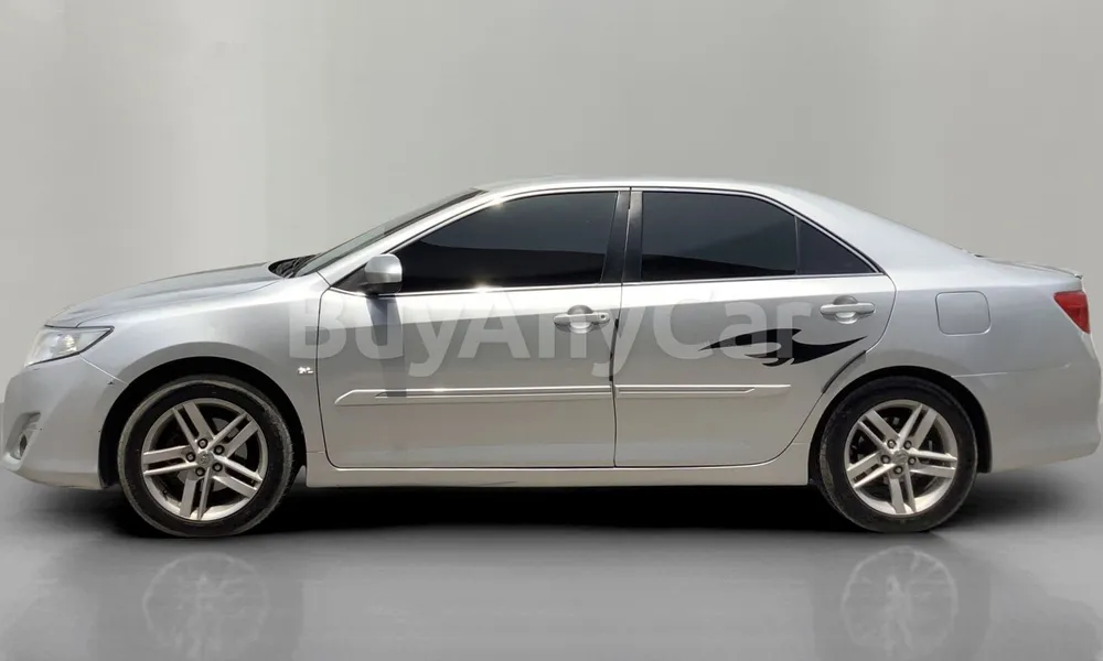 Vehicle photo 4