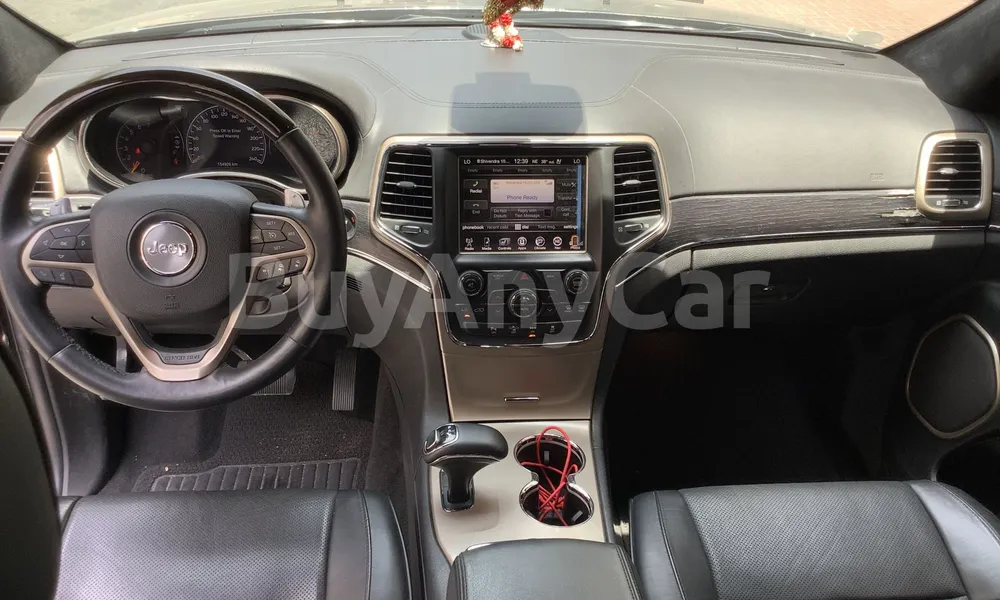 Vehicle photo 7