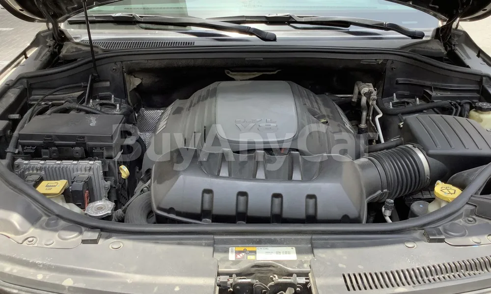 Vehicle photo 6