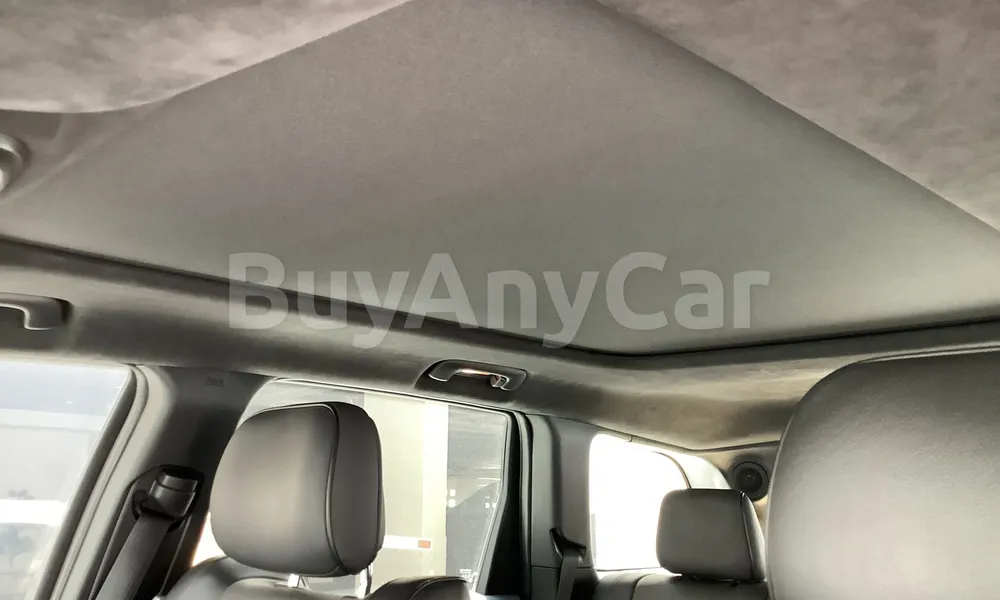 Vehicle photo 9