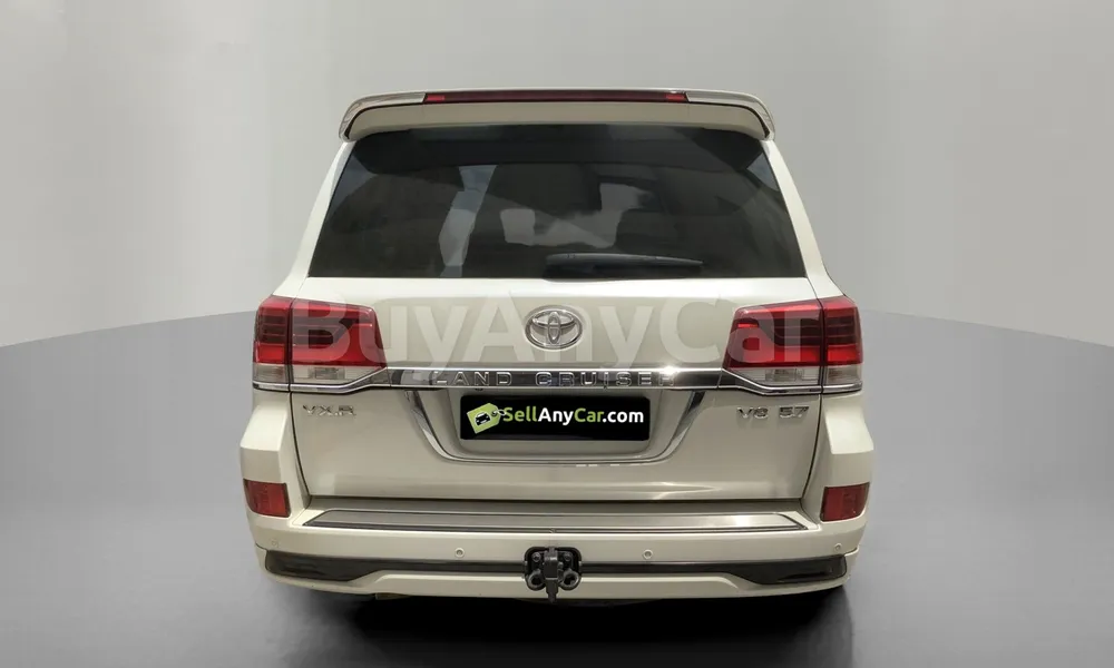 Vehicle photo 2