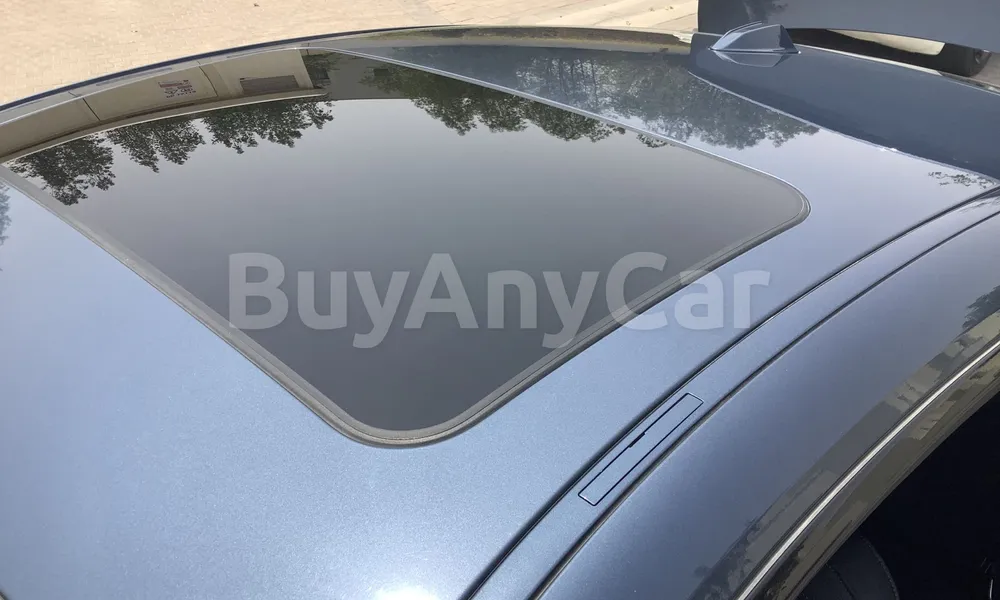 Vehicle photo 5