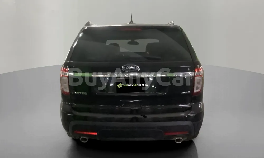 Vehicle photo 2