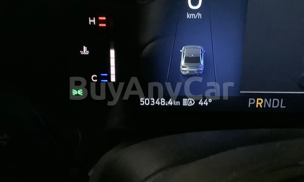 Vehicle photo 7