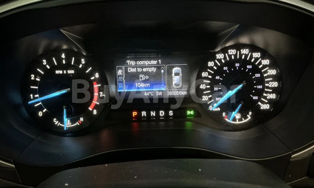 Vehicle photo 7