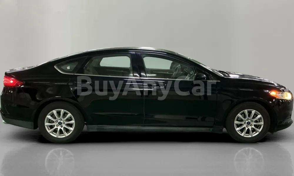 Vehicle photo 3