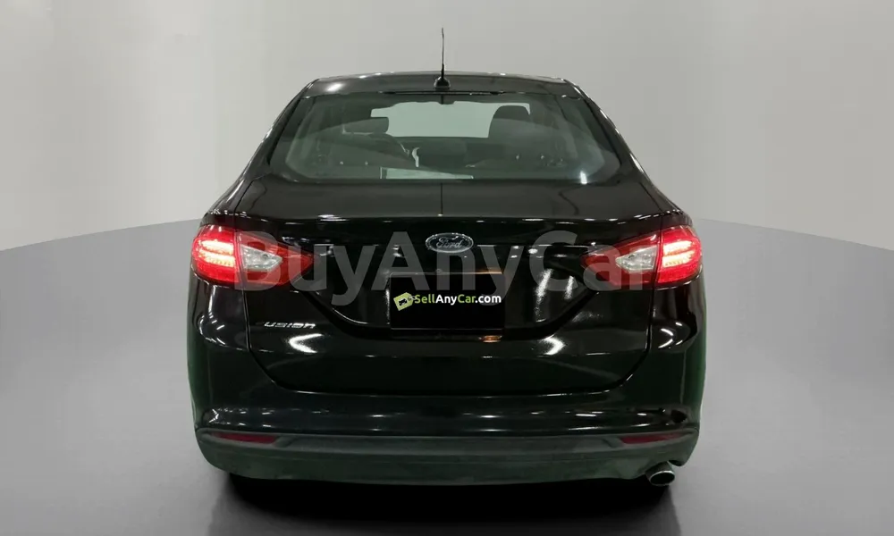 Vehicle photo 2