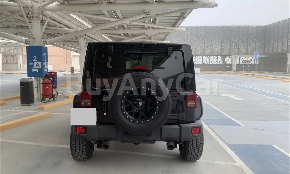 Vehicle photo 2