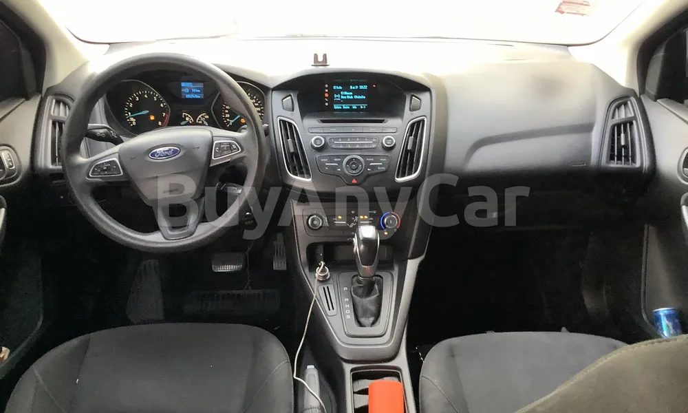 Vehicle photo 8