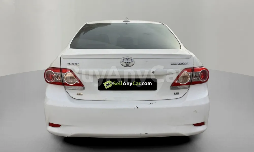 Vehicle photo 2