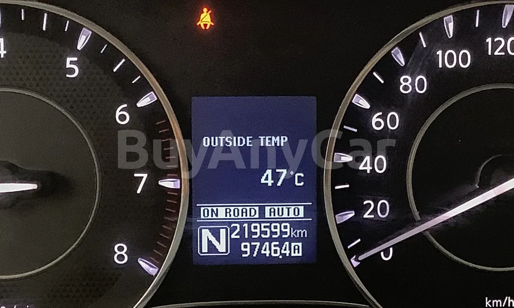 Vehicle photo 7