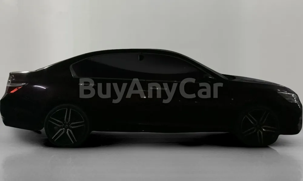 Vehicle photo 3
