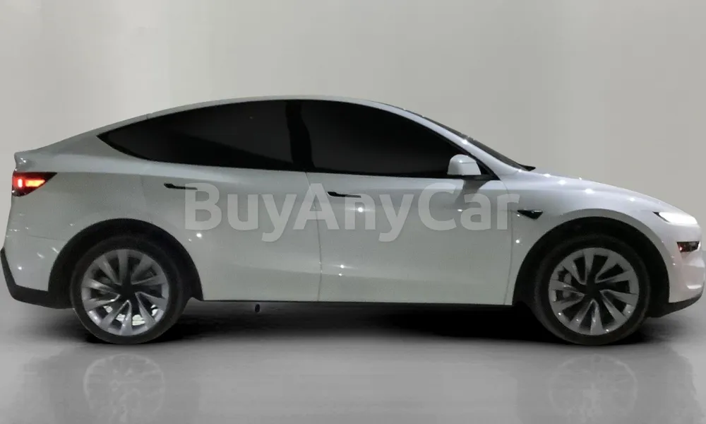 Vehicle photo 3