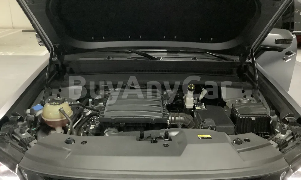 Vehicle photo 6