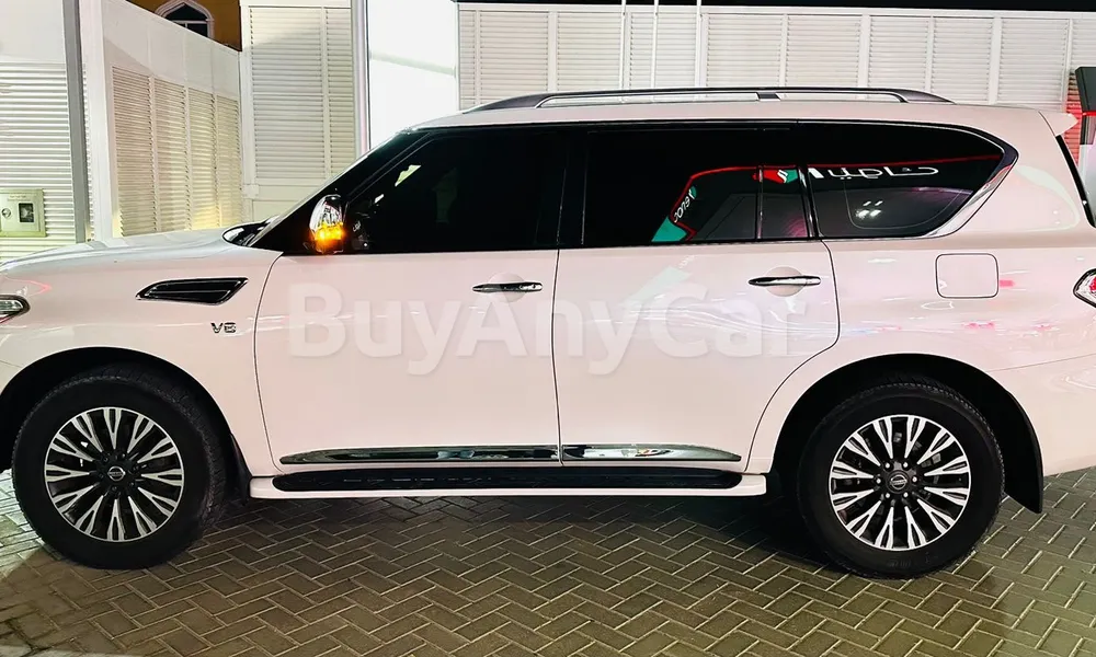 Vehicle photo 4