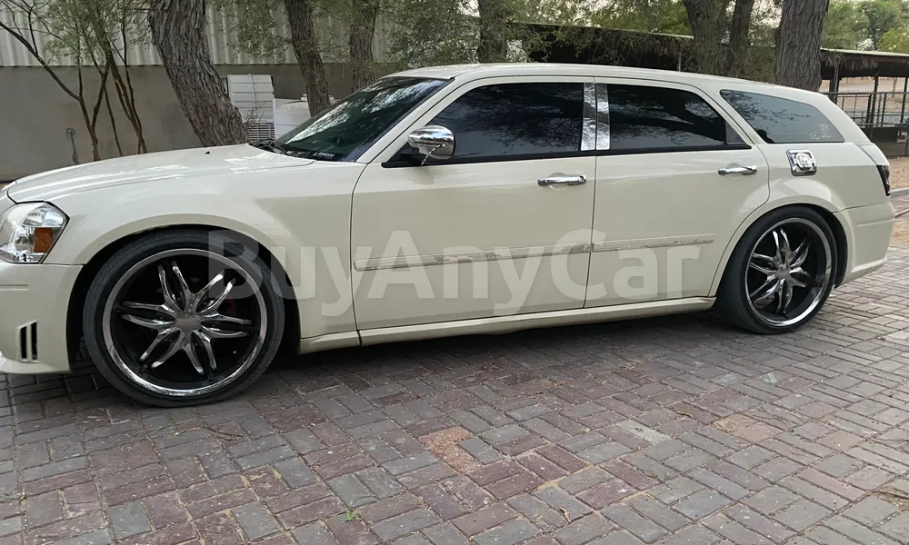 Vehicle photo 3