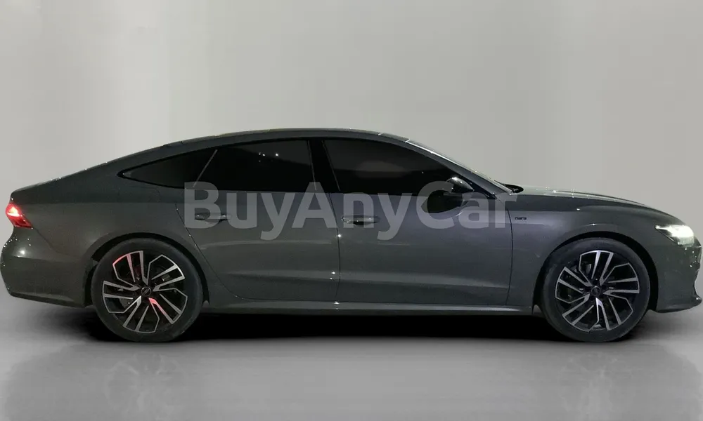Vehicle photo 3