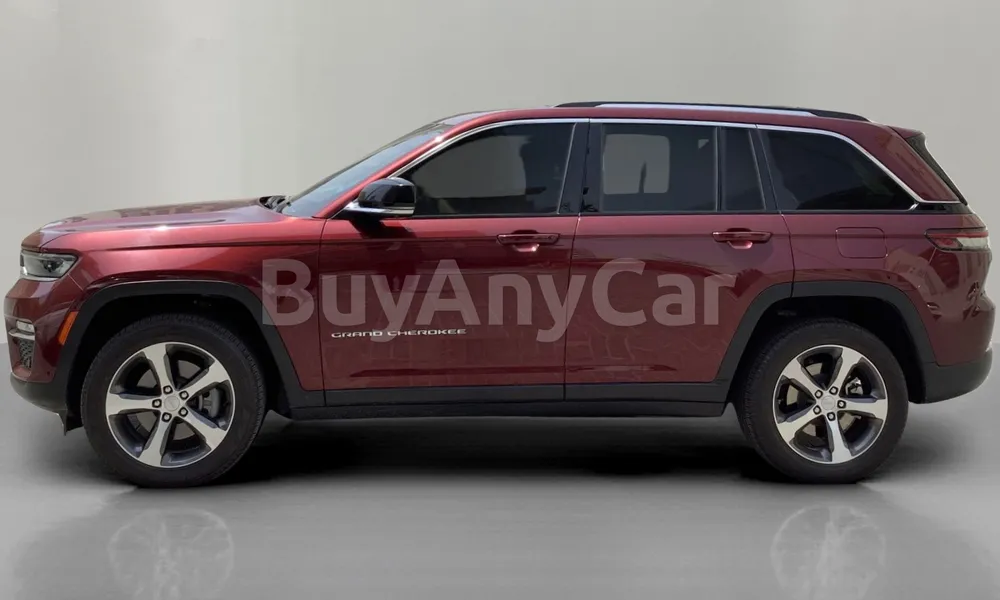 Vehicle photo 3
