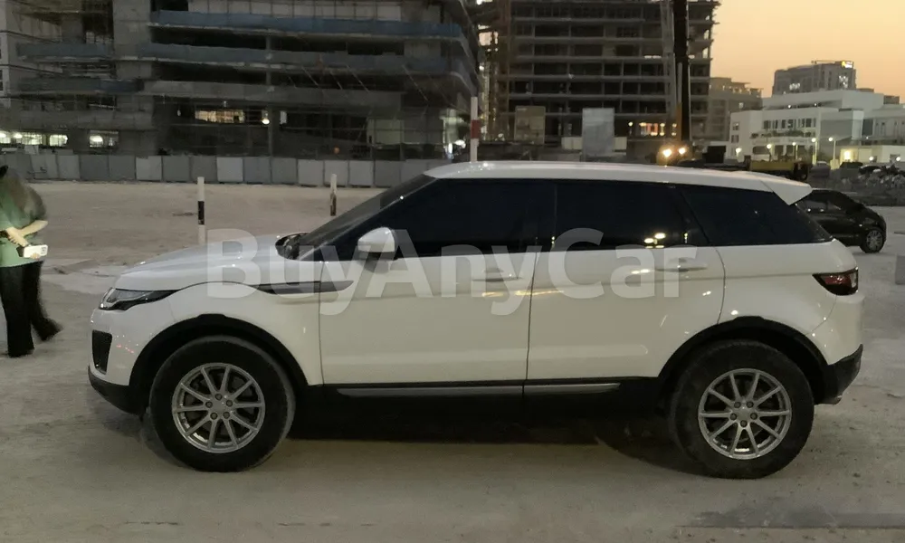 Vehicle photo 3