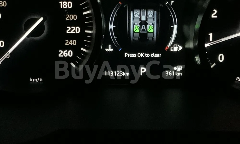 Vehicle photo 7