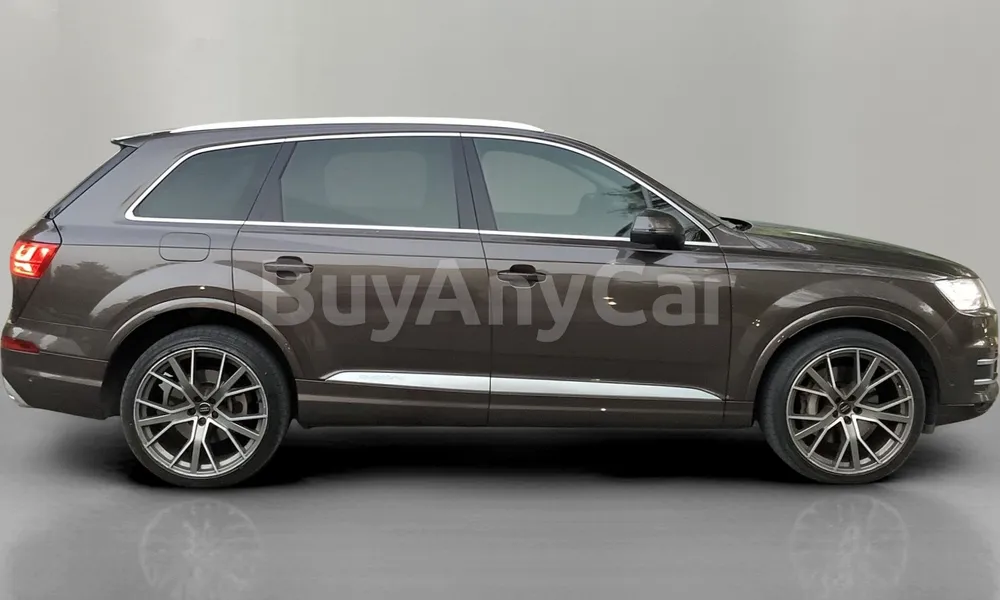 Vehicle photo 3
