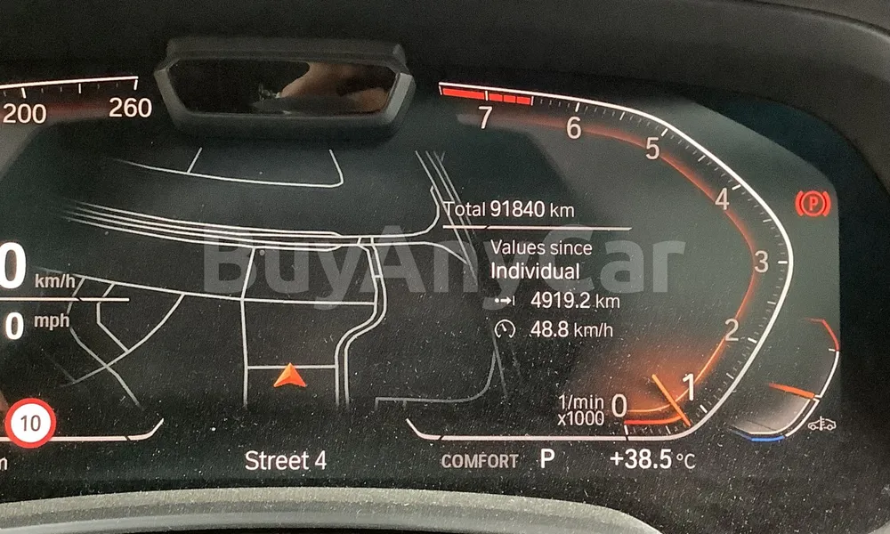 Vehicle photo 7