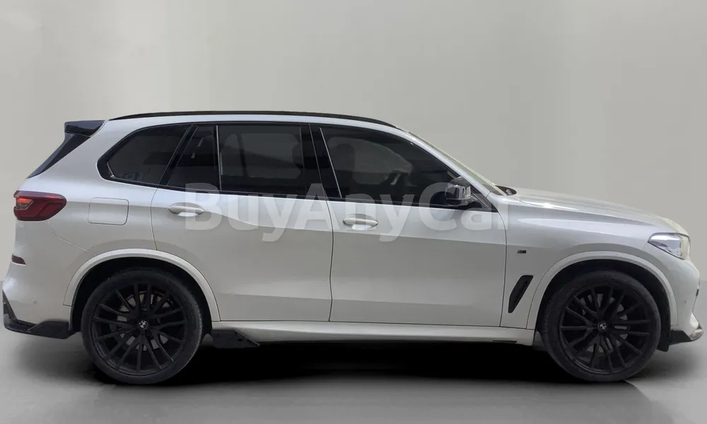 Vehicle photo 3