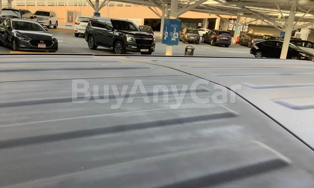 Vehicle photo 5