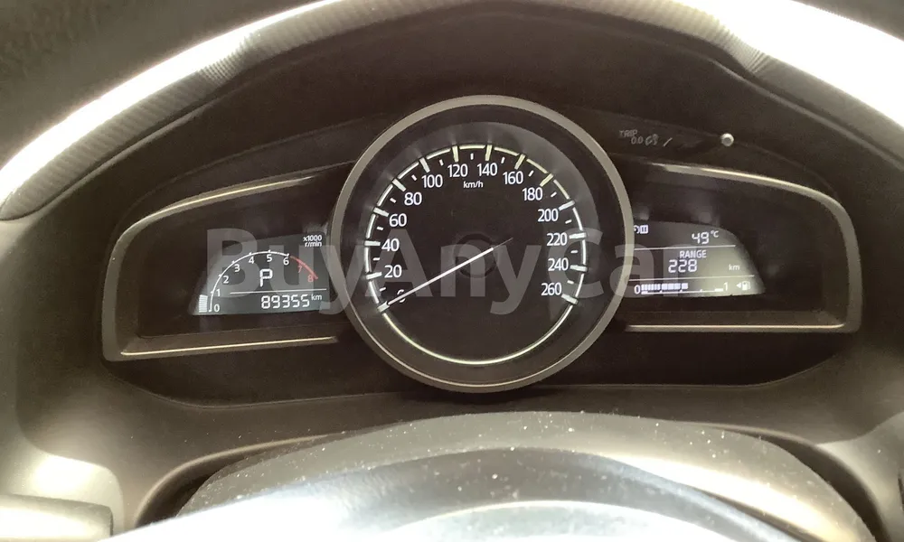 Vehicle photo 8