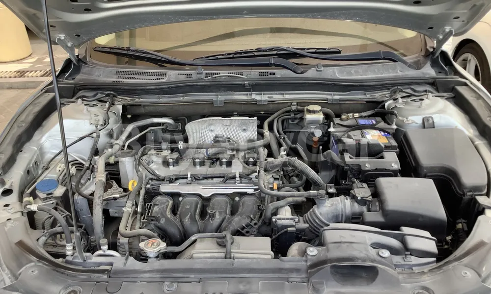 Vehicle photo 6