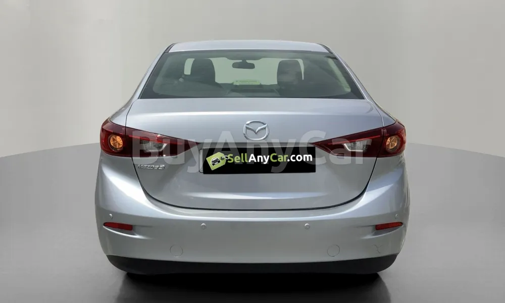 Vehicle photo 2