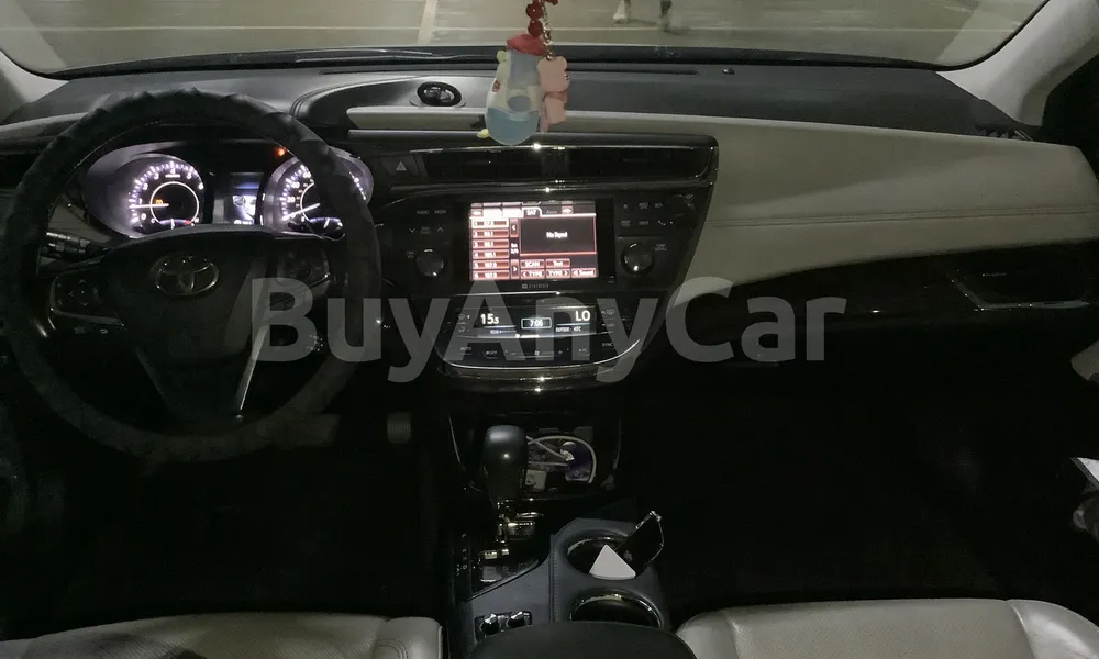 Vehicle photo 8