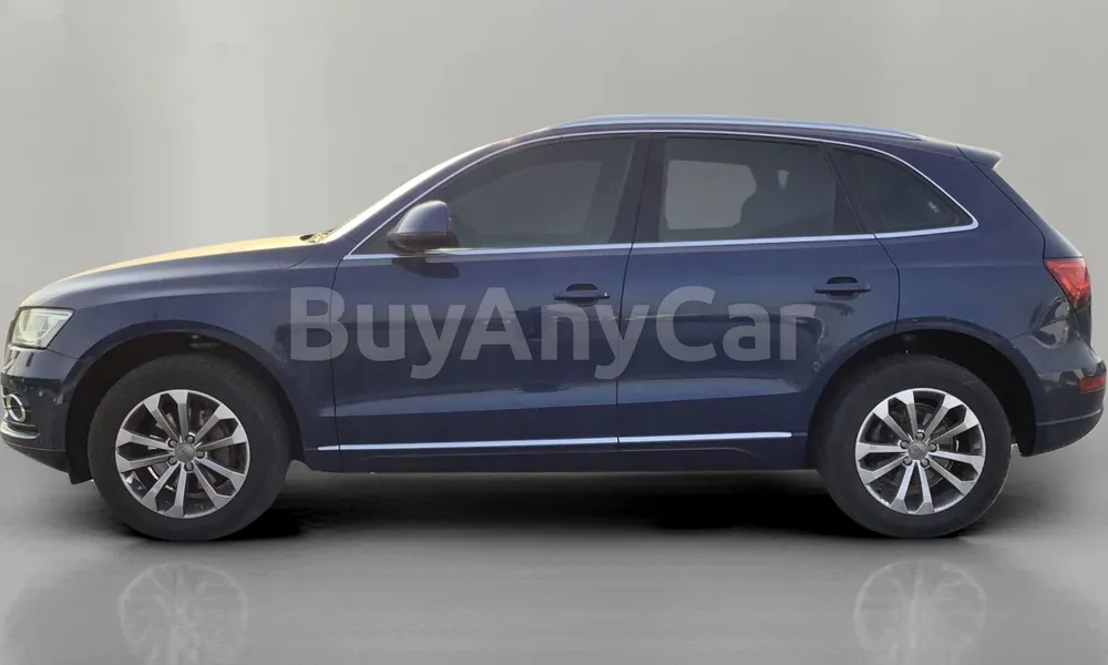 Vehicle photo 4