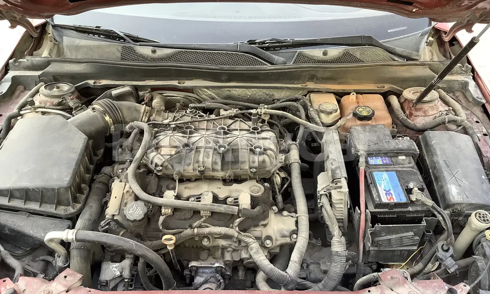 Vehicle photo 5