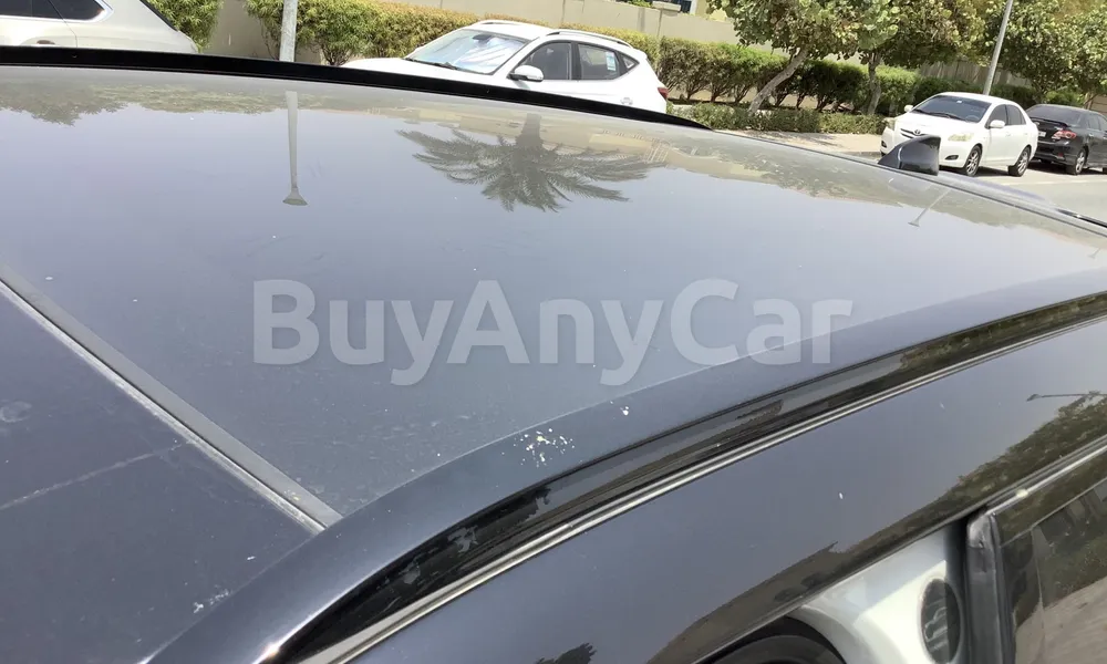 Vehicle photo 5