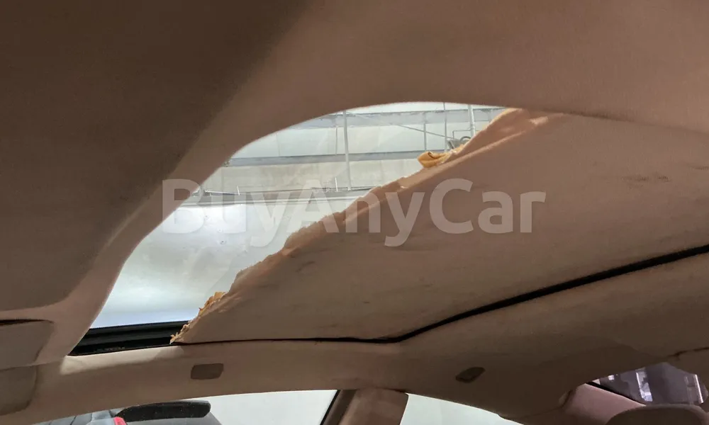 Vehicle photo 8