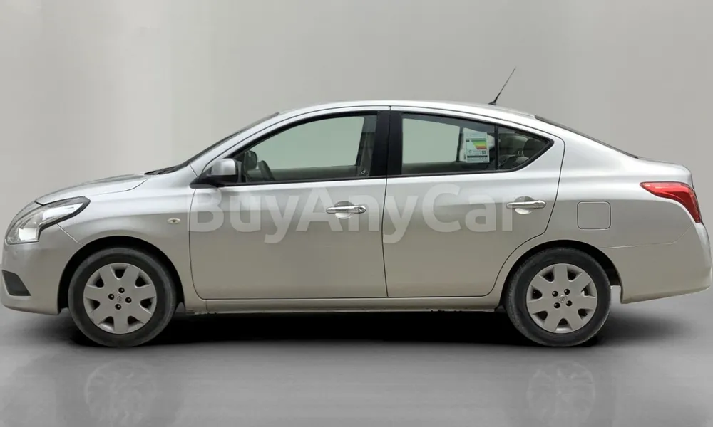 Vehicle photo 4
