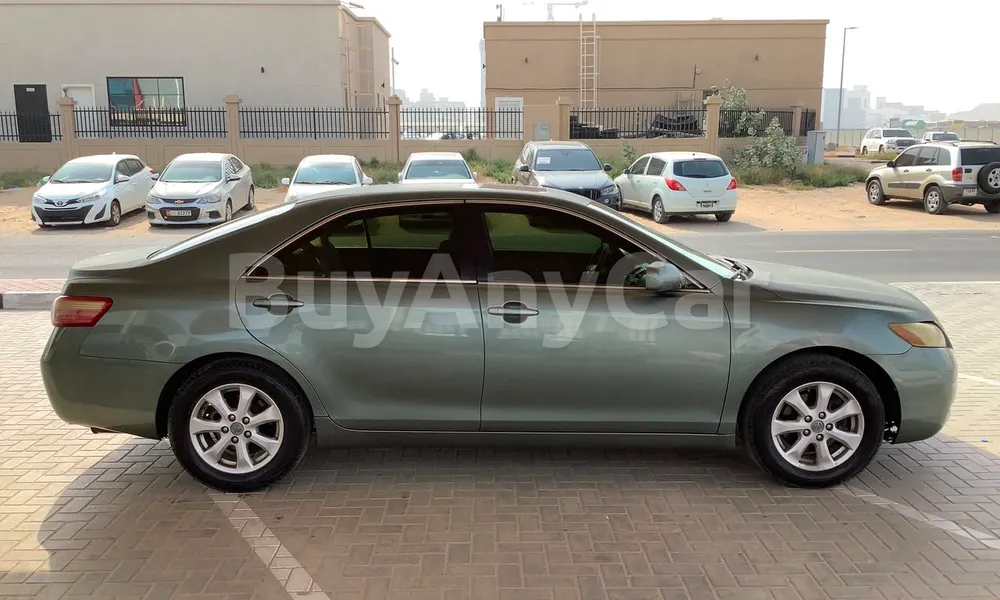 Vehicle photo 4