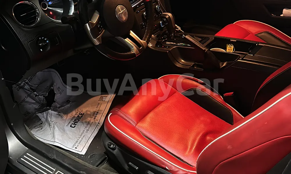 Vehicle photo 4