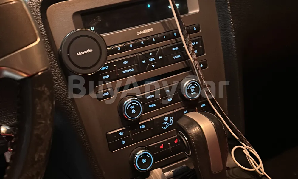 Vehicle photo 6