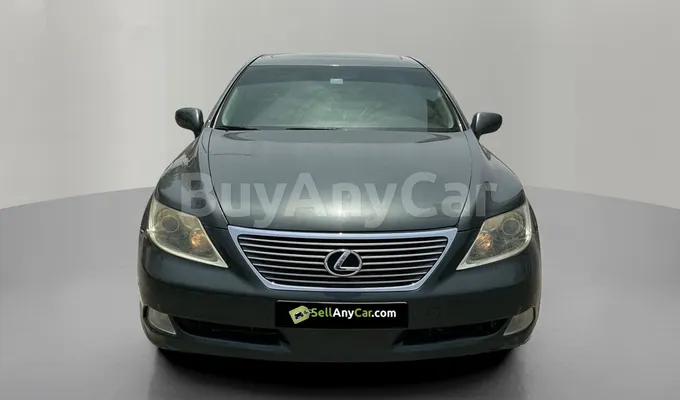 carsDetail