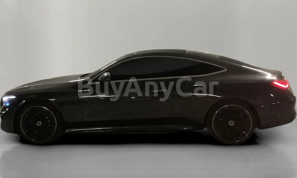 Vehicle photo 3