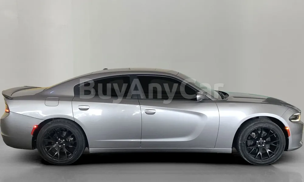 Vehicle photo 3
