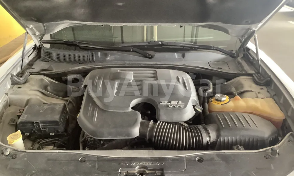 Vehicle photo 6